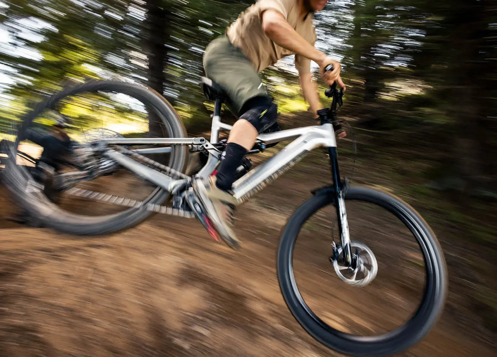 Focus F26 Jam2 6.8 EMTB - Goldbrown - Image 3