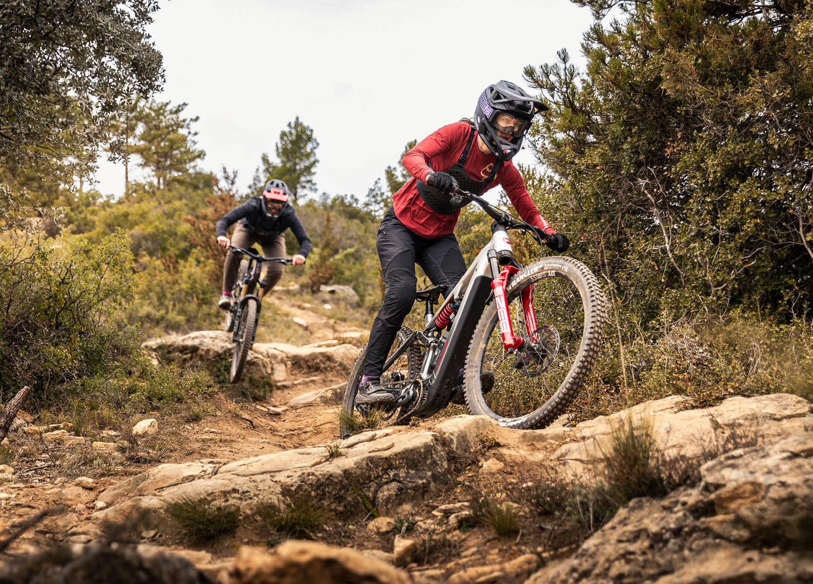Focus F26 Sam2 6.8 Enduro EMTB - Image 4